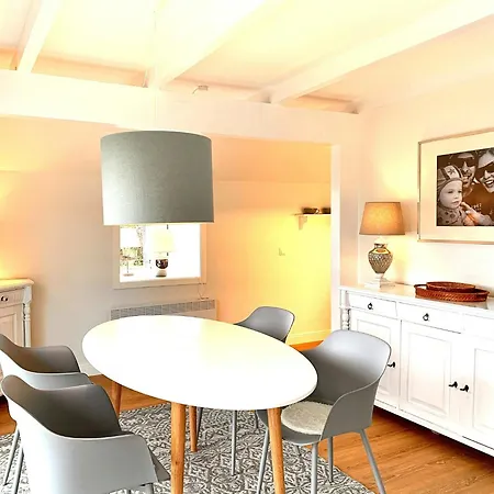 Baltic Retreat Thatched Roof Minutes From Sea