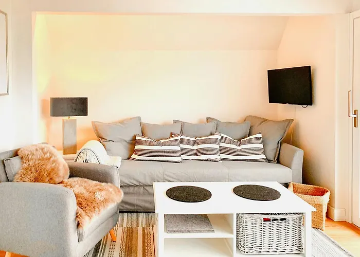 Vakantiehuis Baltic Retreat Thatched Roof Minutes From Sea